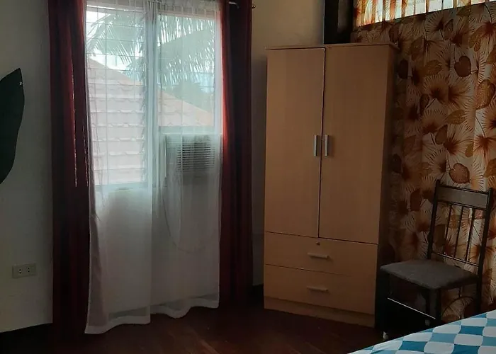 Ella's House Moalboal